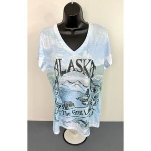 Big Bang Clothing USA Women's Alaska Graphic Print V-Neck Tee White Blue Large